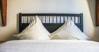 EXKLUSIVE 2 Zimmer Wohnung mit Balkon in Top Lage!