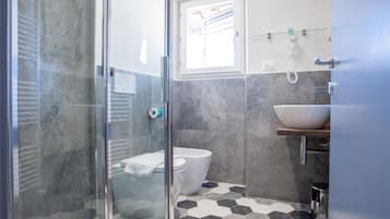 Chambre Deluxe Double ou avec lits jumeaux | Salle de bain