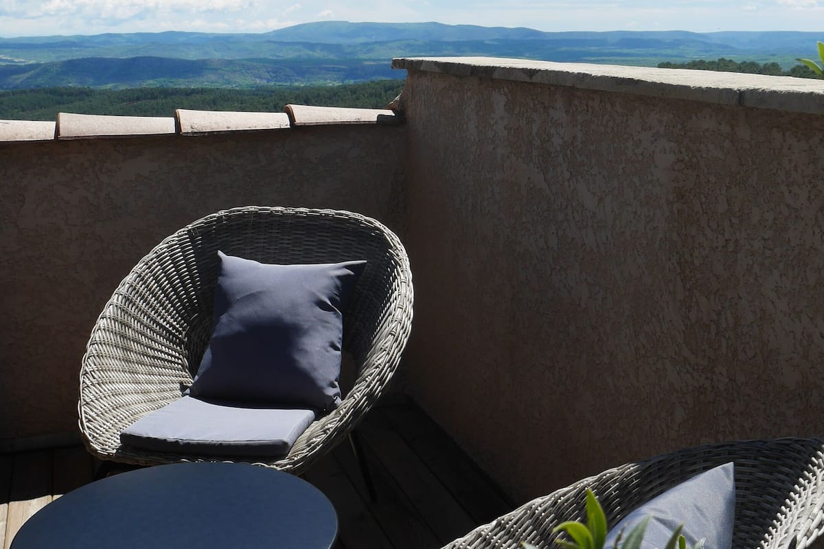 Panoramic Room | In-room safe, individually decorated, individually furnished