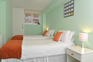 Appartement, 2 slaapkamers | 2 slaapkamers, een strijkplank/strijkijzer, gratis babybedden