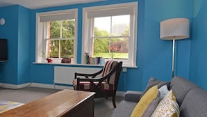 Unclassified image, 2 of 13, button - Silverdale Retreat (Eastbourne)