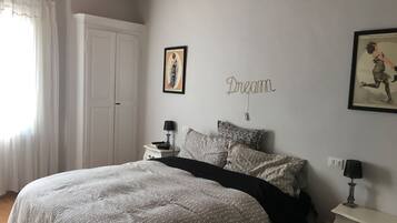 1 chambre, bureau, Wi-Fi, draps fournis