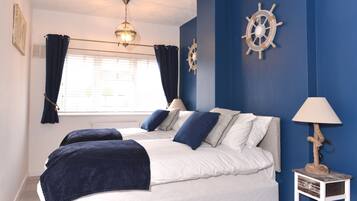 3 chambres, espace de travail pour ordinateur portable