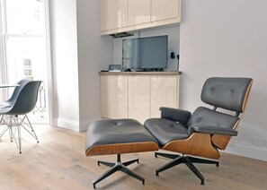 Apartment, 3 Bedrooms | Living area | Flat-screen TV