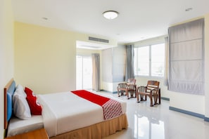 Minibar, in-room safe, desk, blackout curtains