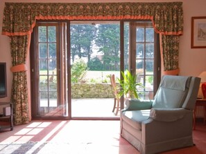 Living area - Cottage at Friston Down (Eastbourne)