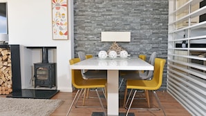 Unclassified image, 5 of 19, button - Tides Cottage (Pevensey)