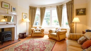 House, 4 Bedrooms | Living area - Arlington House (Eastbourne)