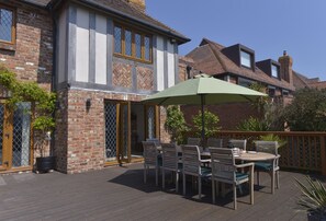 House, 6 Bedrooms, Sea View | Terrace/patio - Wellington Quay (Eastbourne)