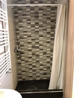 开间 | 浴室淋浴