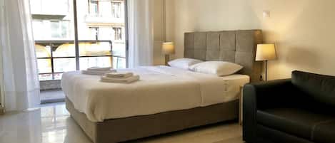 Studio | Iron/ironing board, free WiFi