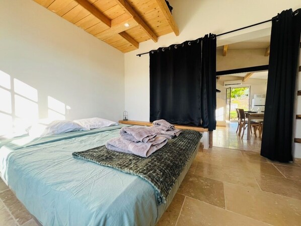 1 bedroom, iron/ironing board, free WiFi, bed sheets