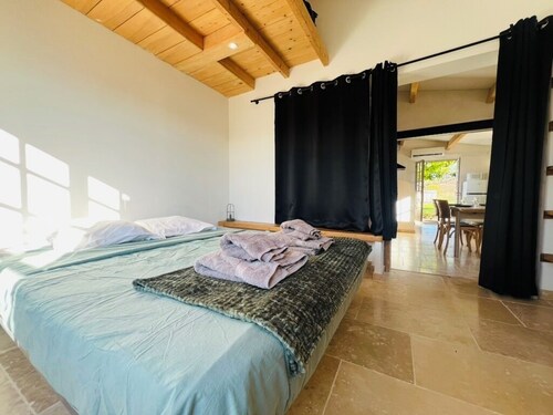 La Petite Maison Dans les Vignes avec Piscine