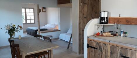 1 sovrum, strykjärn/strykbräda, wi-fi och sängkläder