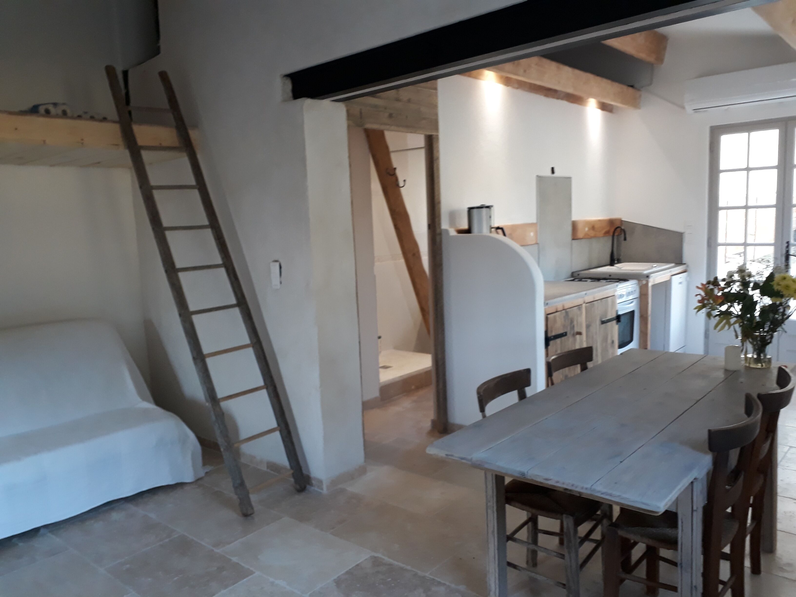 La Petite Maison Dans les Vignes avec Piscine