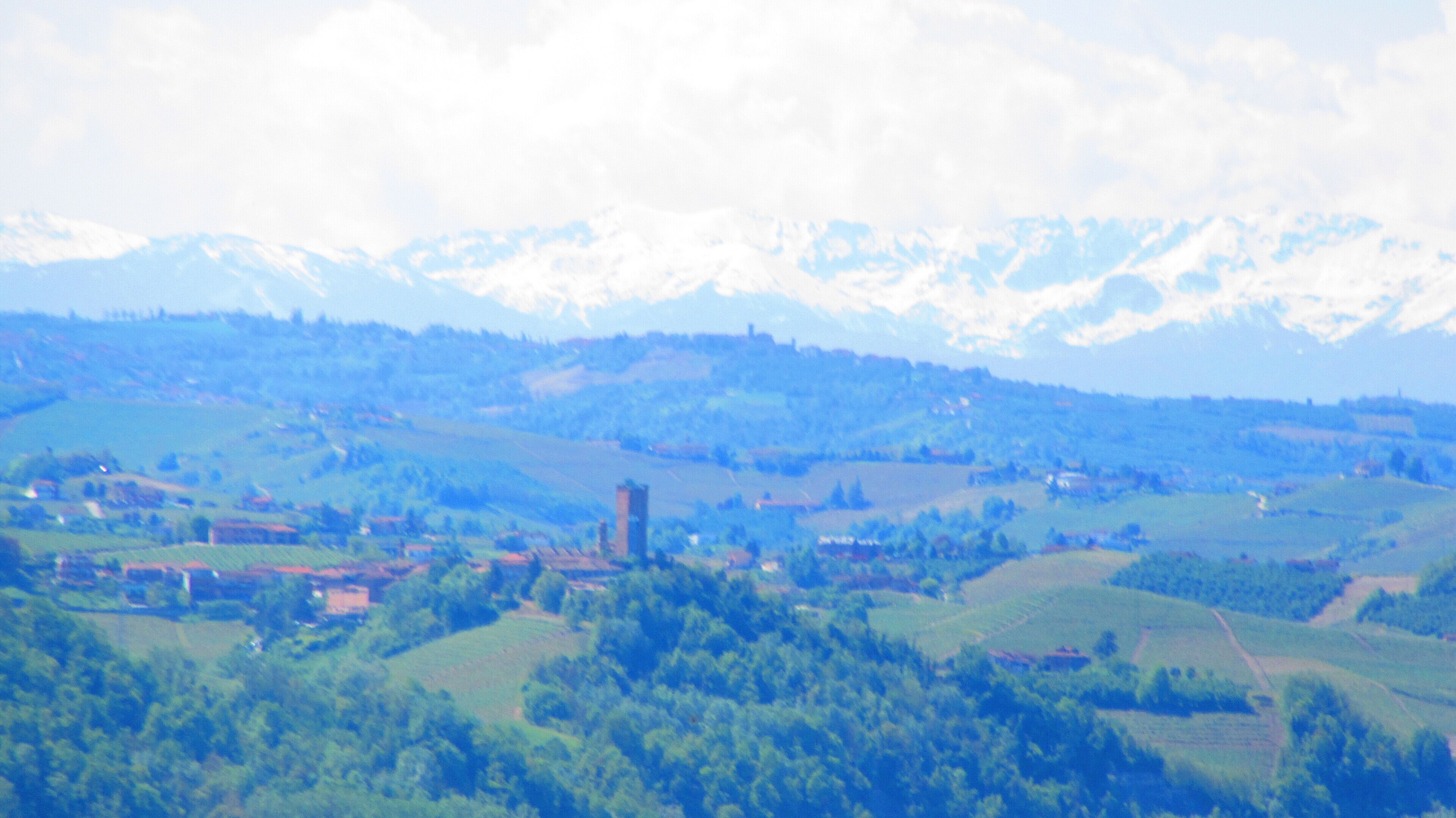 Boutique Apartment w Balcony in Roero wine area of Piedmont, near Asti and Alba.