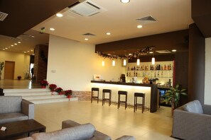 Bar (on property) - 1 bedroom Self catering apartment in Aspen Heights part of Aspen Ski & Golf (Razlog)