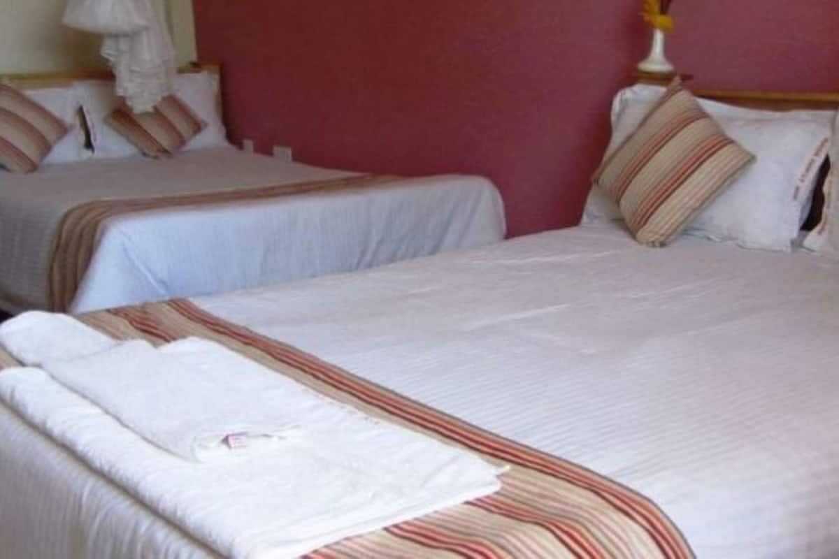 Quarto duplo | Escrivaninha, ferros/tábuas de passar roupa, Wi-Fi de cortesia