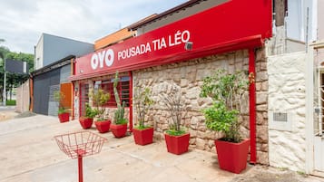 Mặt tiền nơi lưu trú