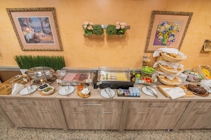 Tägliches inbegriffenes Frühstücksbuffet