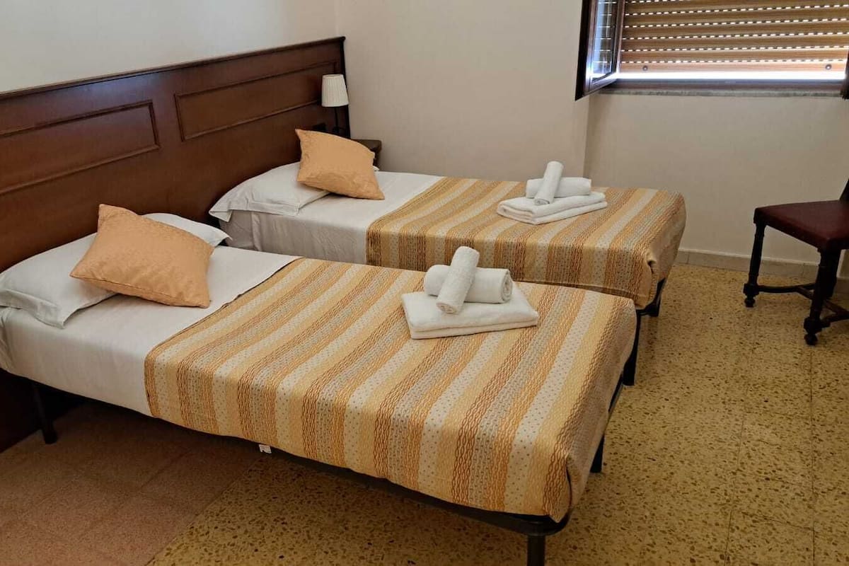 Basic Double or Twin Room, 2 Single Beds | Premium bedding, desk, free WiFi