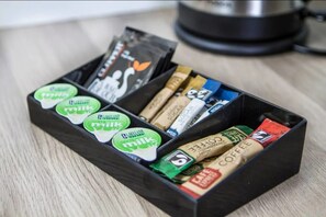 Apartment, 1 Bedroom | Coffee and/or coffee maker