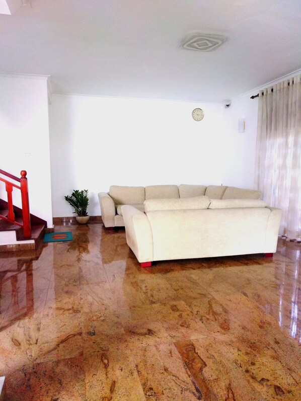 منطقة الجلوس في الردهة