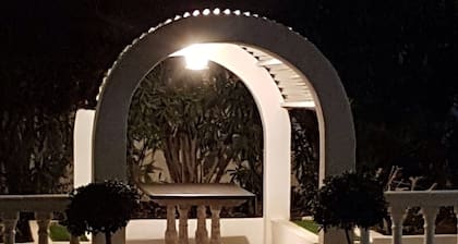 Meerblick-Villa, privater Pool, Klimaanlage, WLAN, 6 Pers