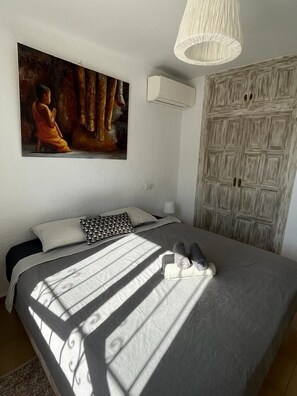 3 soverom, strykejern/-brett, reiseseng for barn og wi-fi (inkludert)