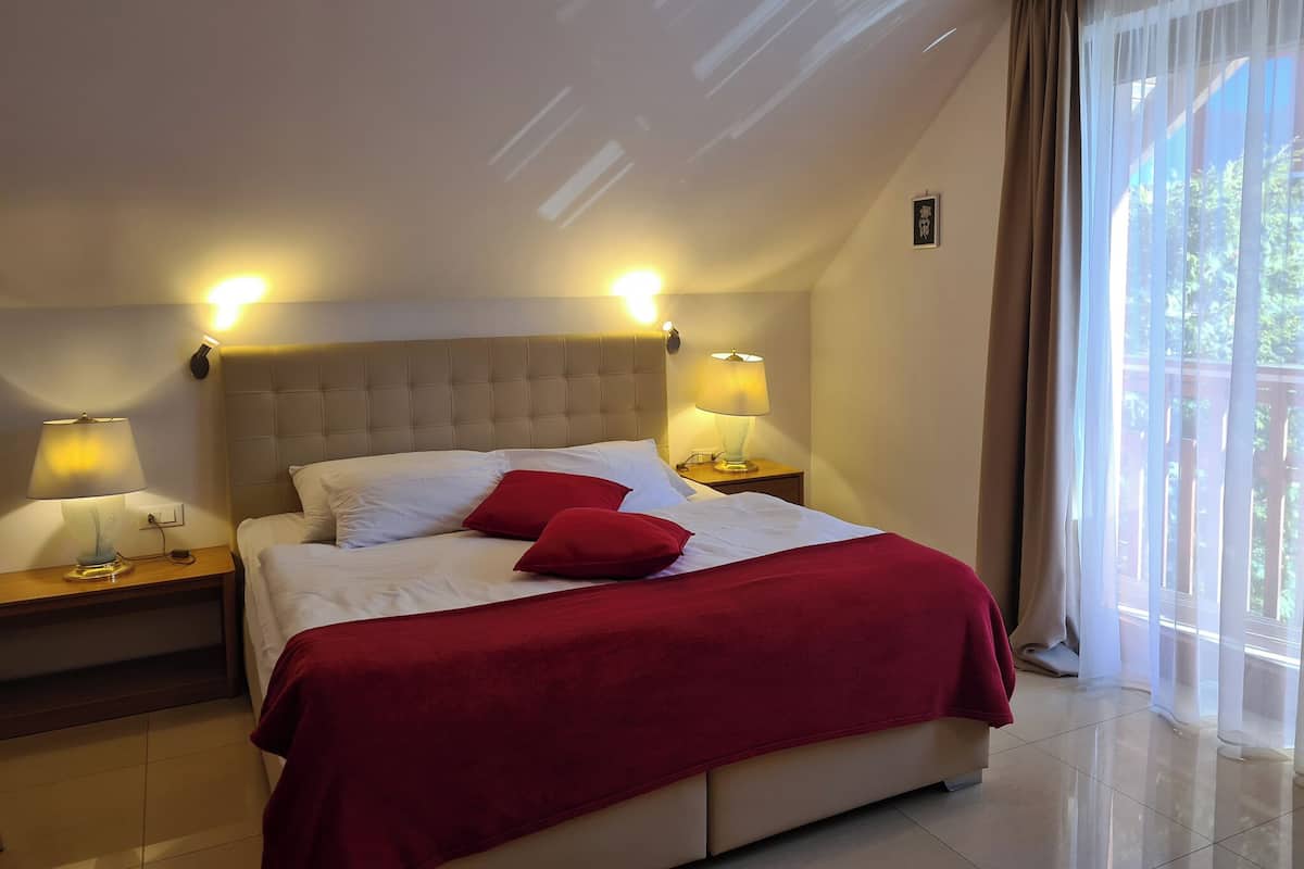 Deluxe-Studio (Apartma z 2 spalnicama in balkonom)