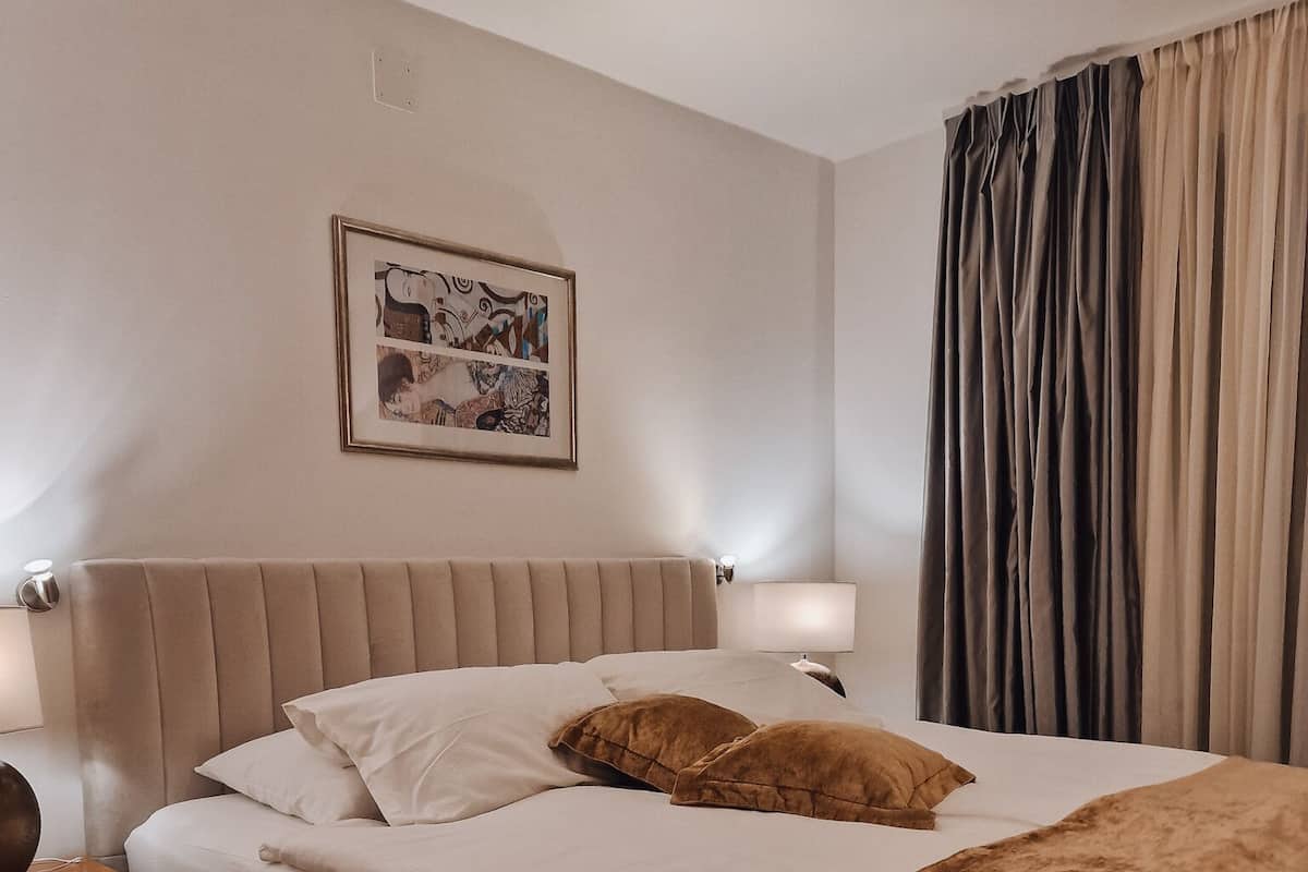 Minibar, in-room safe, blackout curtains, soundproofing