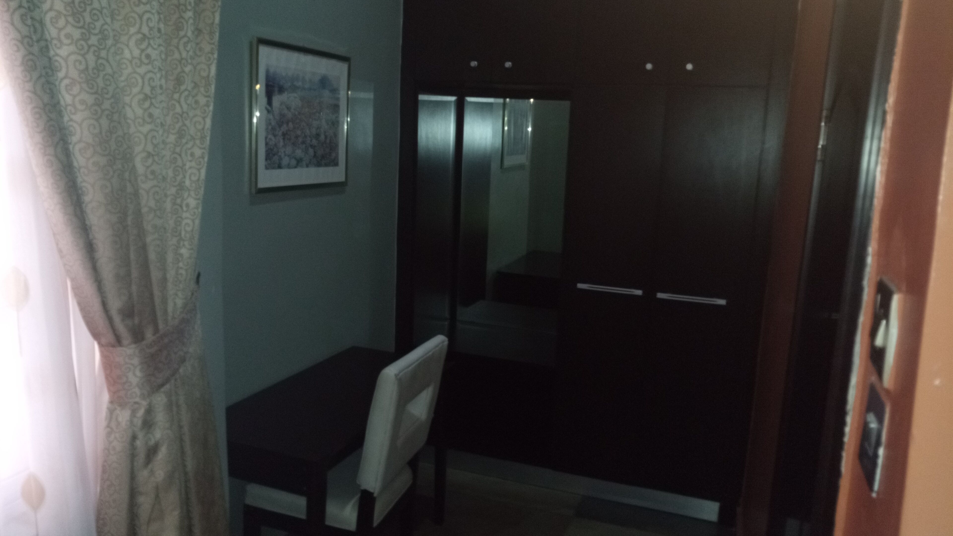 Suite Klasik | Meja kerja, ruang kerja ramah laptop, Wi-Fi gratis, dan seprai linen