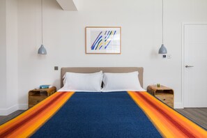 1 bedroom, iron/ironing board, WiFi, bed sheets - Beautiful Leicester Sq 1BR - Netflix & Nespresso (London)
