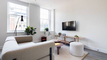 TV, Netflix, streaming services