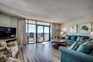 智能电视、立体声音响