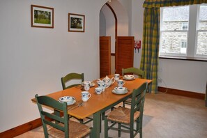 Dining - Keepers Cottage, a picturesque traditional stone cottage. (Dunkeld)