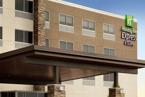 Exterior - Holiday Inn Express & Suites Savannah W - Chatham Parkway by IHG (Savannah)