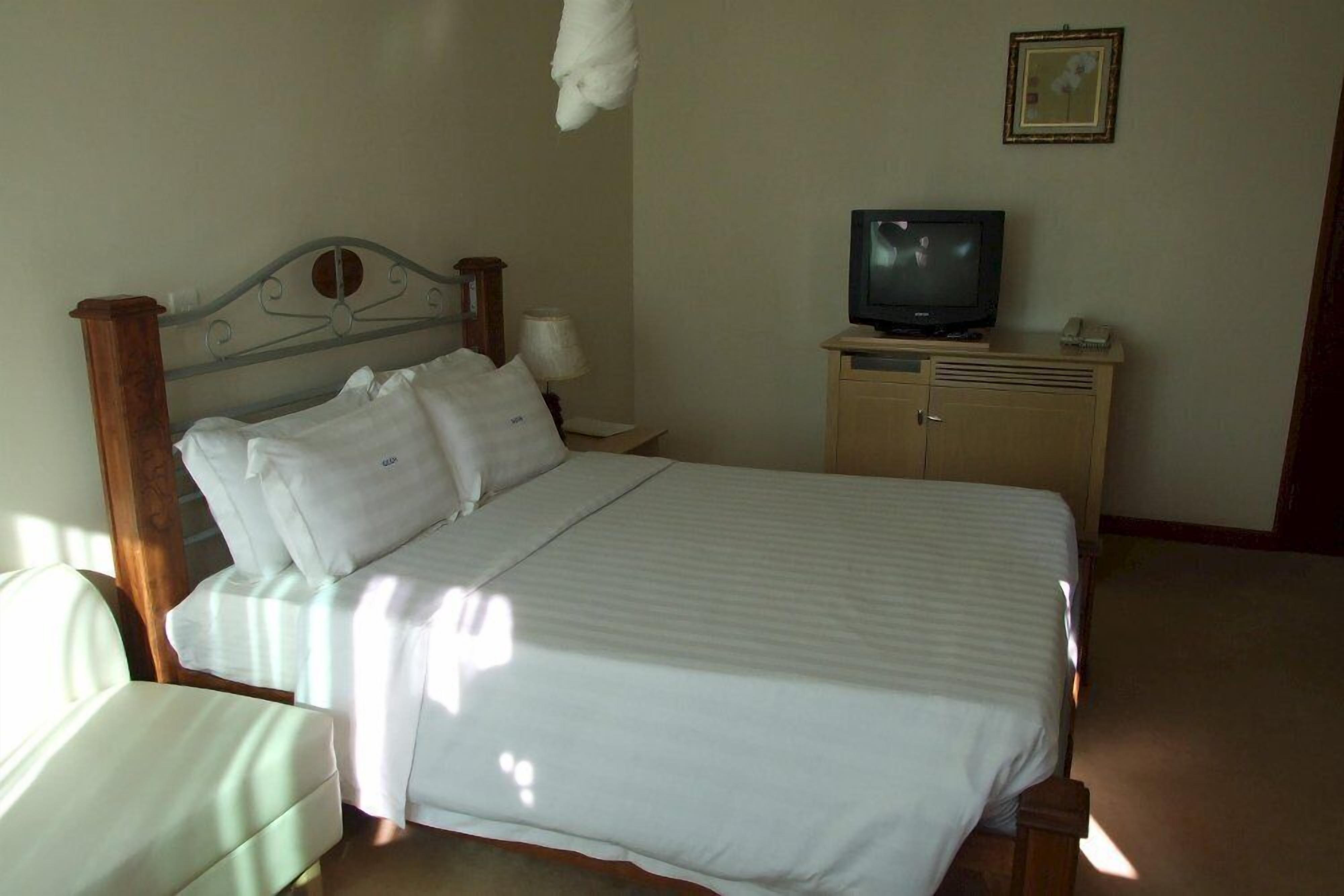 Memory-foam beds, individually decorated, individually furnished, desk
