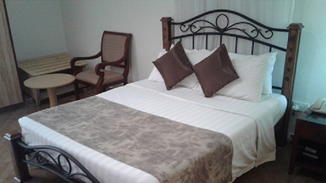 Memory-foam beds, individually decorated, individually furnished, desk