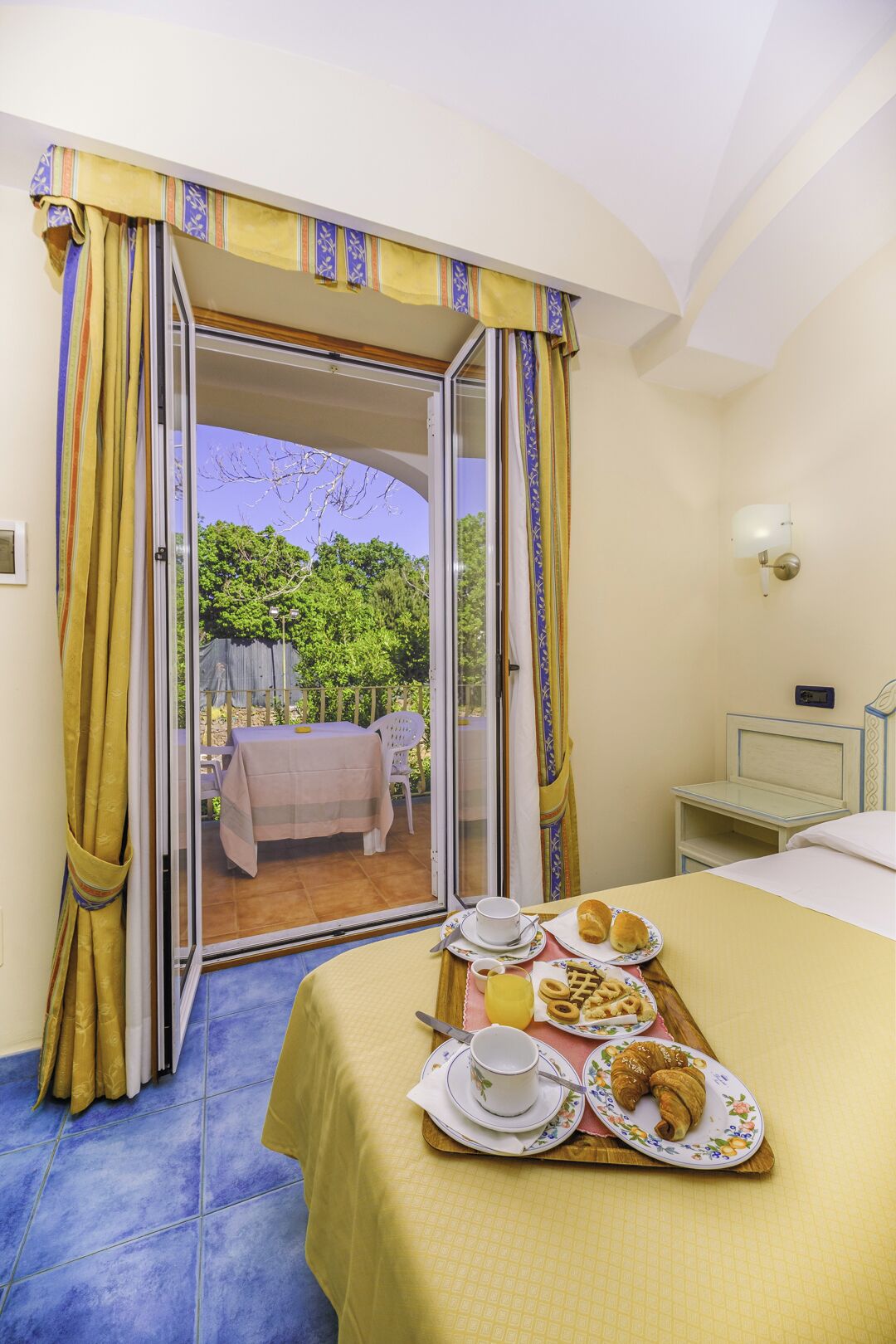 Minibar, in-room safe, desk, soundproofing