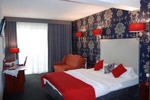 Sistema de insonorización, tabla de planchar con plancha y wifi gratis 