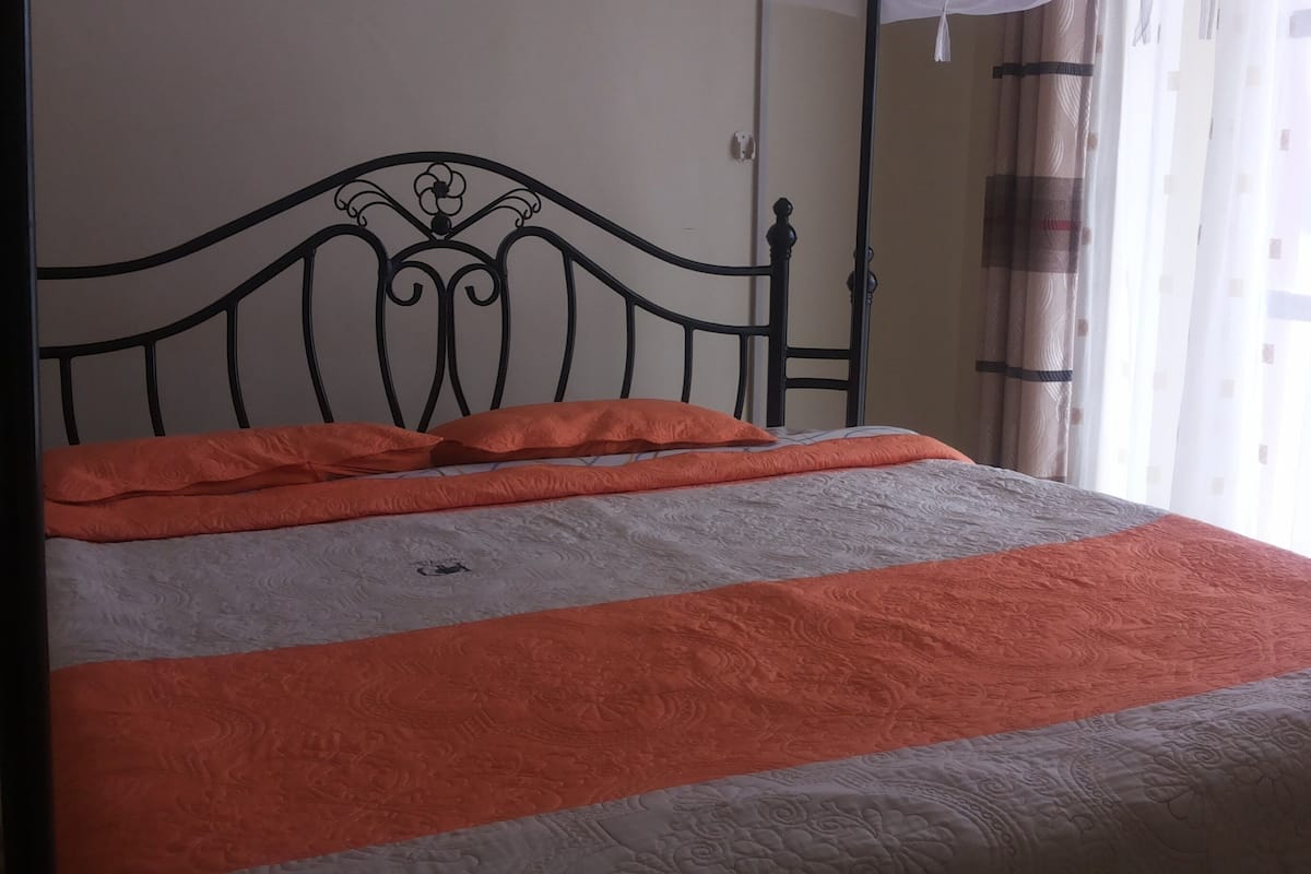 Executive Double Room | Soundproofing, bed sheets