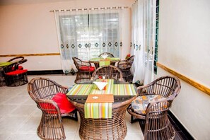 Restaurant - Jojo's Palace Annex (Gulu)