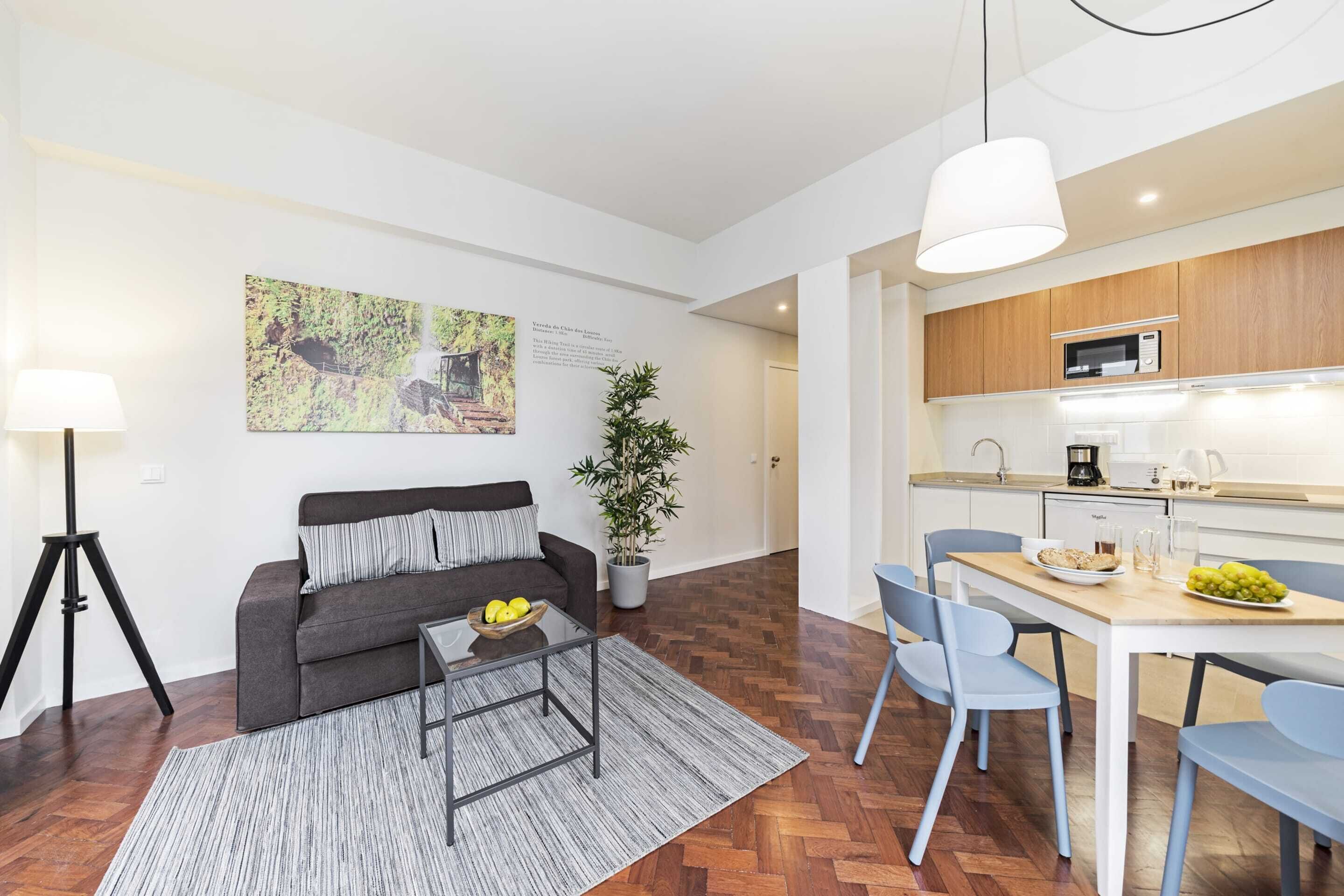 Downtown Funchal Apartments 1A Louros by An Island Apart