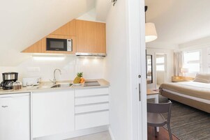 Apartment (1 Bedroom) | 1 bilik tidur, seterika/papan seterika, cadar katil 