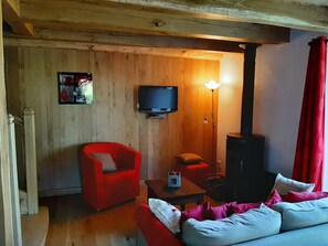 Télévision, chaîne hi-fi