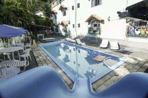 Outdoor pool, pool loungers