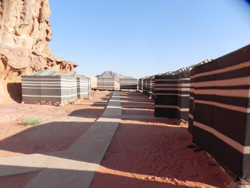 Explore Wadi rum camp