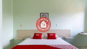 Double Room | 1 bedroom, desk, soundproofing, iron/ironing board