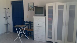 Interior - House with view to Cyclades (NAXOS)